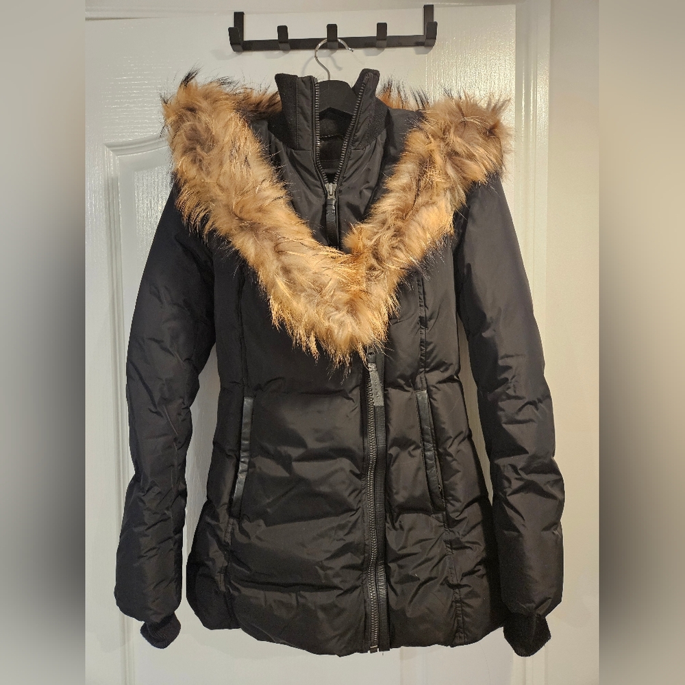Mackage Adali Down Jacket w/ Fur Hood – XS – Black